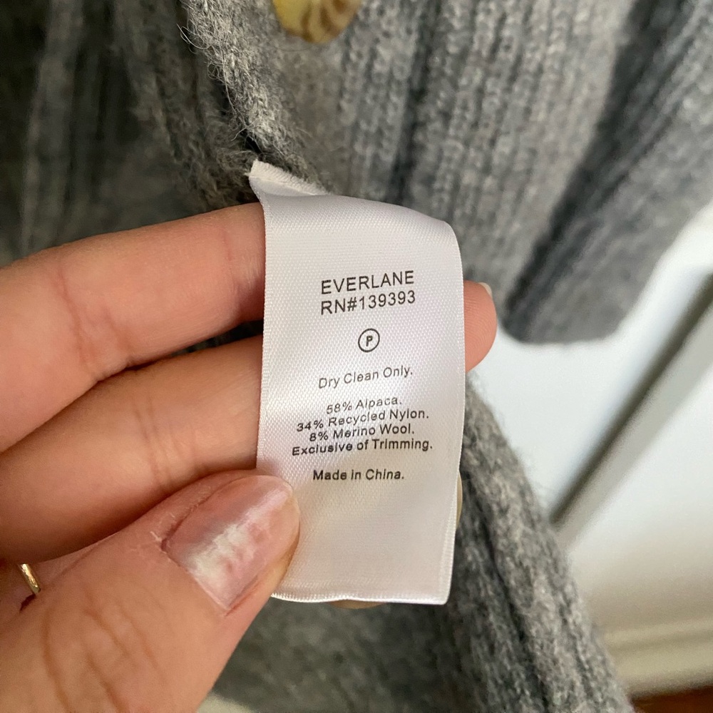 Everlane Gray Cardigan with Brown Buttons - Picture 4 of 4